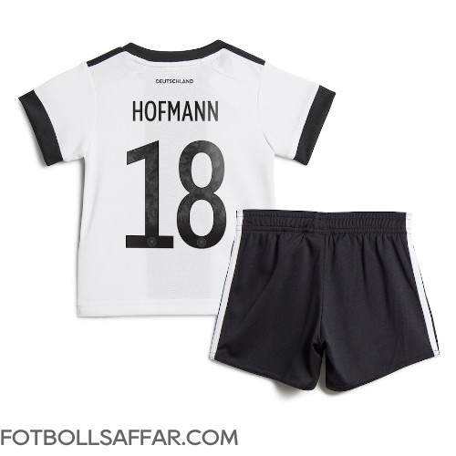 Tyskland Jonas Hofmann #18 Hemmadräkt Barn VM 2022 Kortärmad (+ Korta byxor)